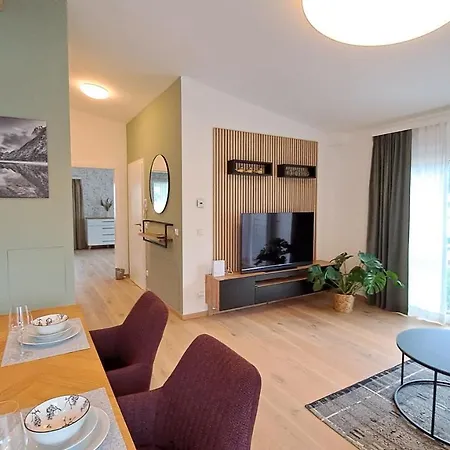 - Penthouse Laimer * Ebensee