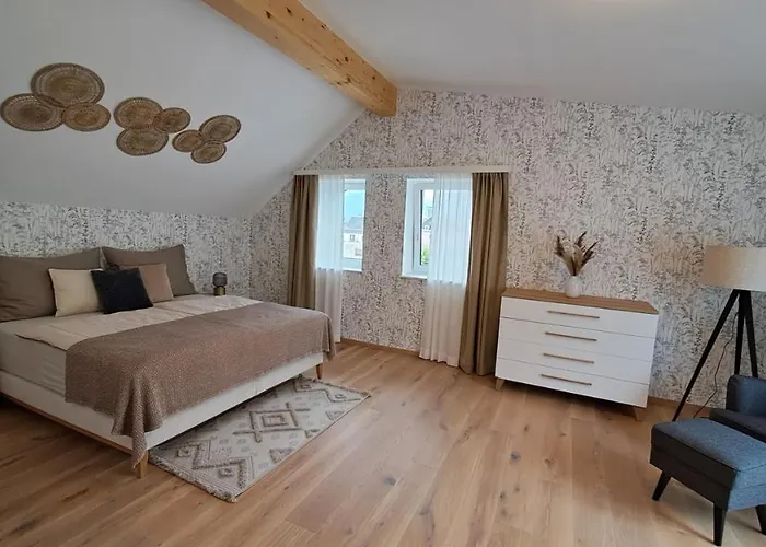 - Penthouse Laimer * Ebensee