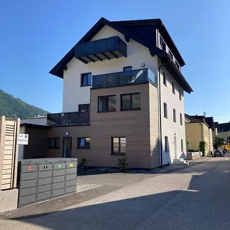 - Penthouse Laimer *